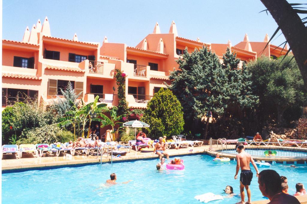 Bahia Park Hotel Cala En Porter  Exterior photo